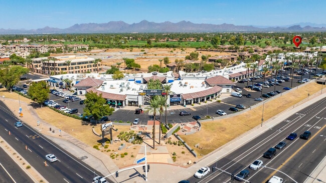 Building Photo - 7027 N Scottsdale Rd