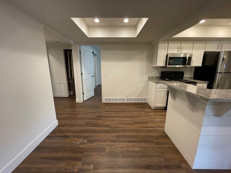 Building Photo - 6893 S Countrywoods Cir