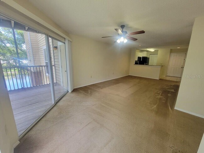 Building Photo - 10024 Strafford Oak Ct
