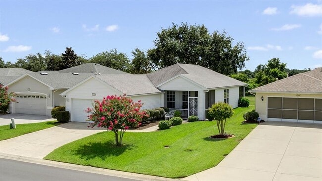 Building Photo - 5316 Sir Churchill Dr