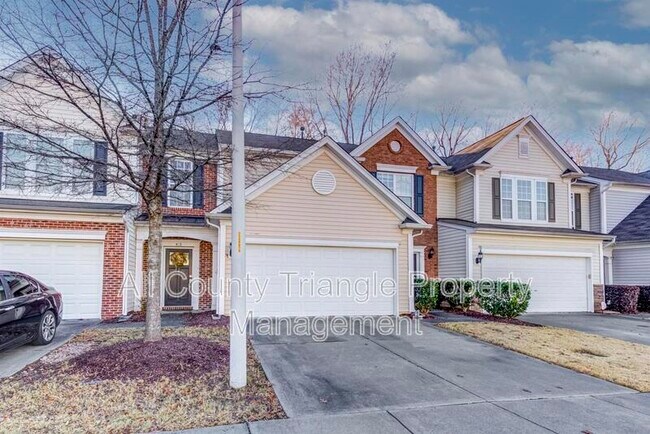 Building Photo - 408 Dyersville Dr