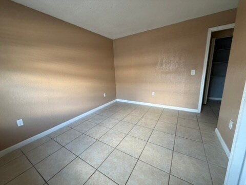 Building Photo - 1040 June Dr