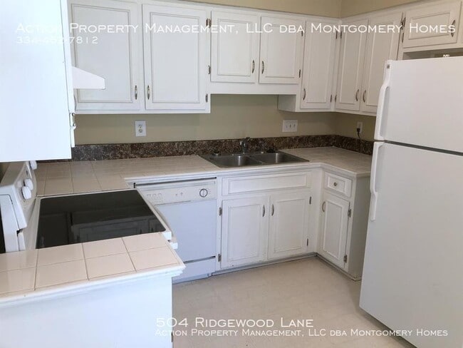 Building Photo - 504 Ridgewood Ln