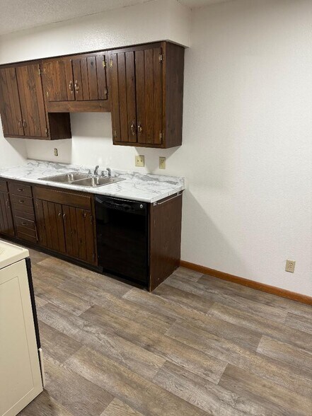 Building Photo - 108 Westwood Dr