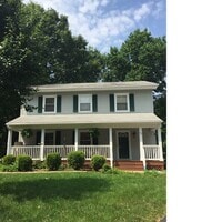 Building Photo - STAFFORD HOME CLOSE TO QUANTICO