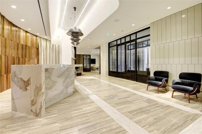 Building Photo - 501 West Ave