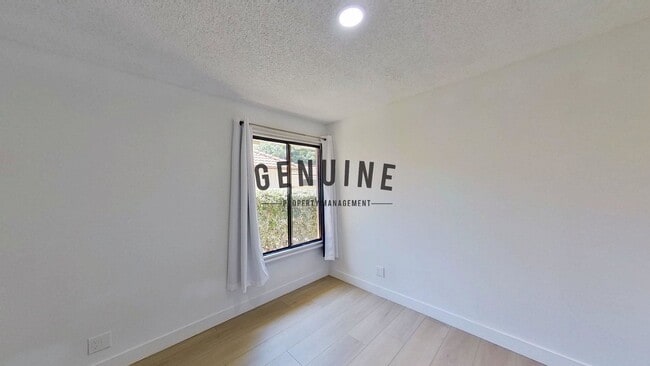 Building Photo - Coming Soon: Charming 3Bd 2Ba Condo in 55+...