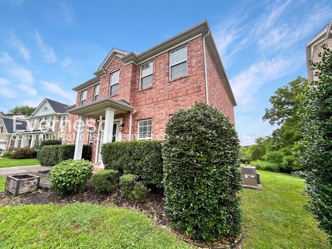 Building Photo - 4-Bed/2.5-Bath/ Home with Attached Garage and Large Yard/Available Now!