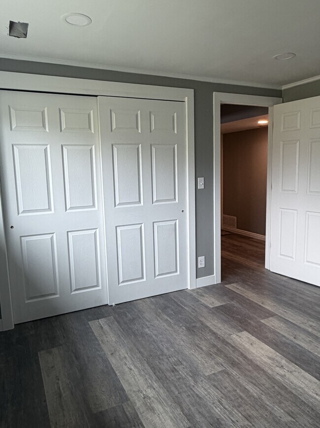 Building Photo - 3212 Hollyhock Hill