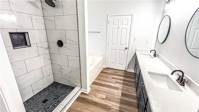 Building Photo - 479 Crosshaven Way