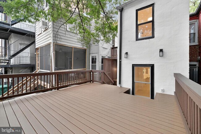 Building Photo - 1908 16th St NW
