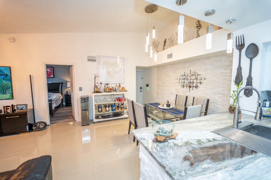 Building Photo - 2061 Renaissance Blvd