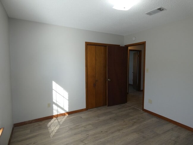Building Photo - Charming Ranch-Style Home - Pace