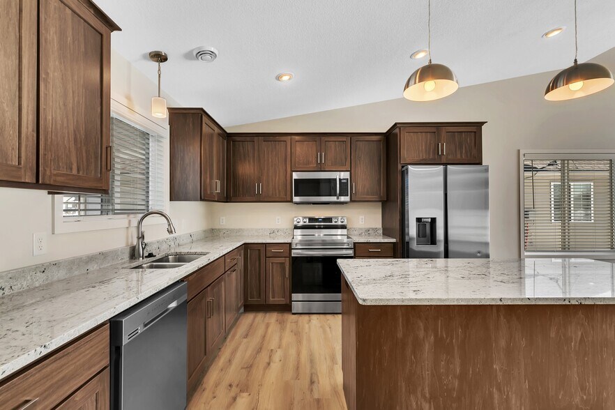 Building Photo - 4349 32nd St S