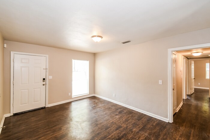 Building Photo - 6157 Cedar Hills Blvd