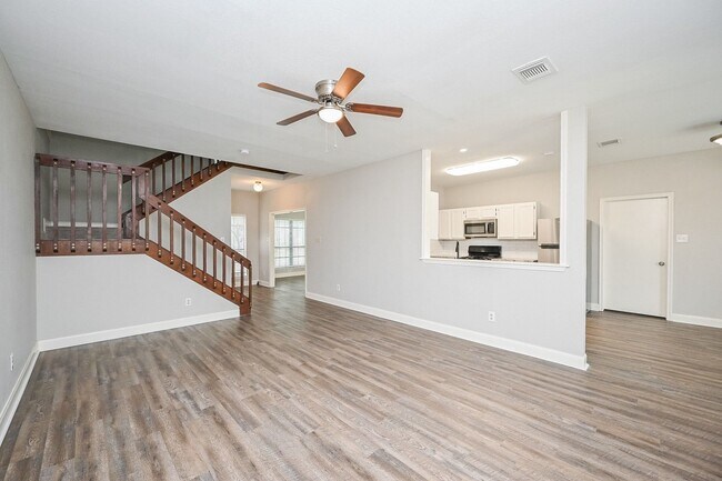 Building Photo - 3030 Great Lakes Ave