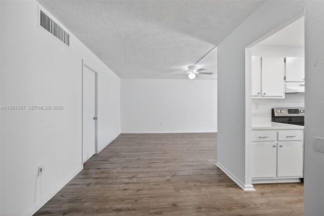 Building Photo - 9091 Lime Bay Blvd