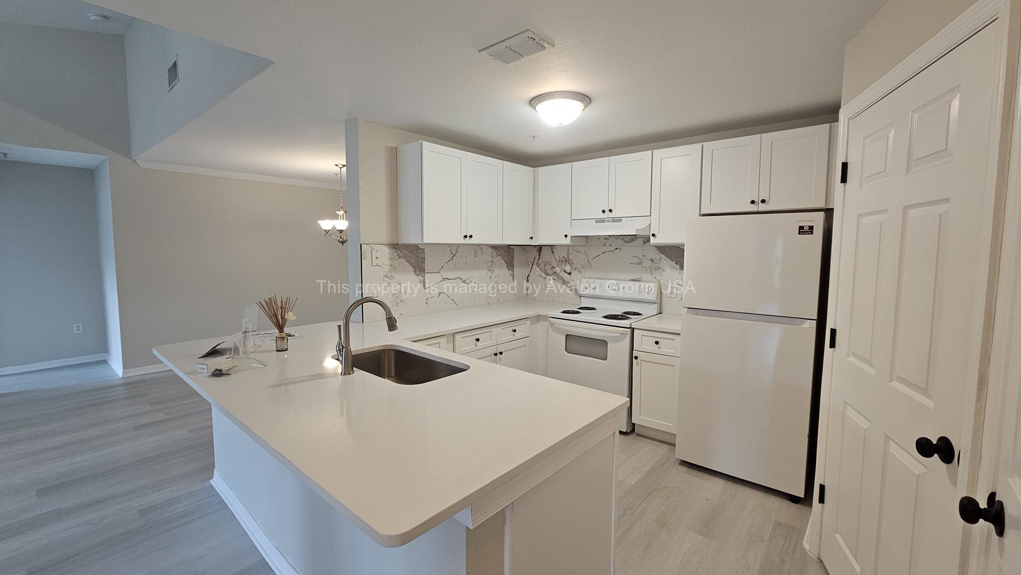 Building Photo - 7800 Point Meadows Dr