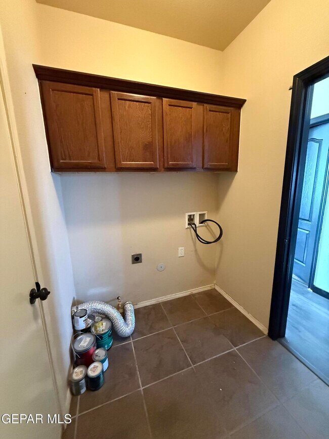 Building Photo - 3157 Diego Aidan Dr