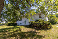 Building Photo - 2932 Leeway Dr