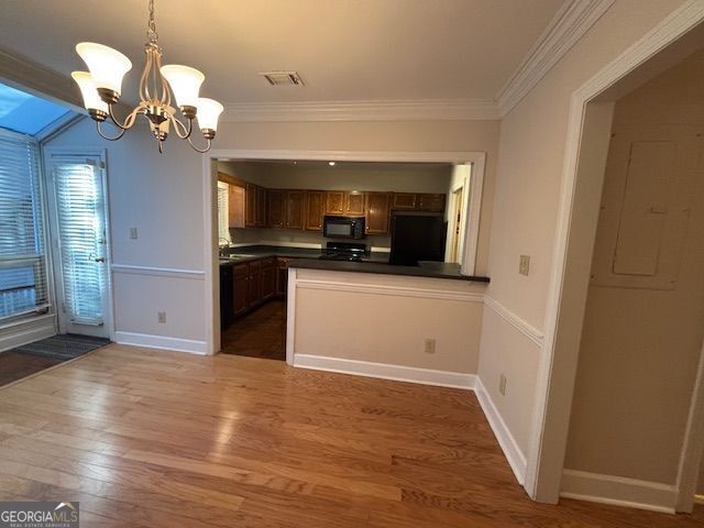 Building Photo - 7500 Roswell Rd