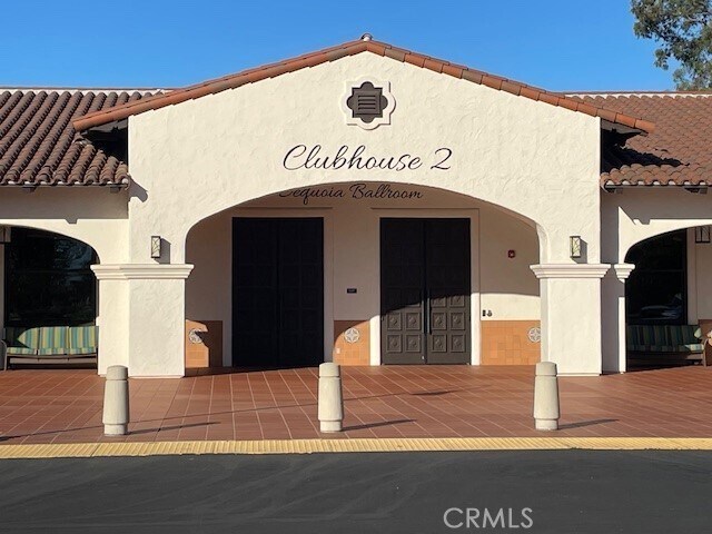 Building Photo - 406 Avenida Castilla