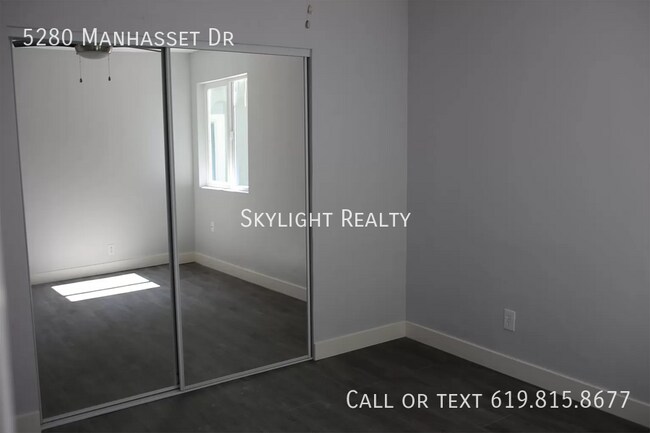 Building Photo - 5280 Manhasset Dr