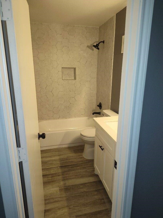 Building Photo - 2687 Gessner Rd