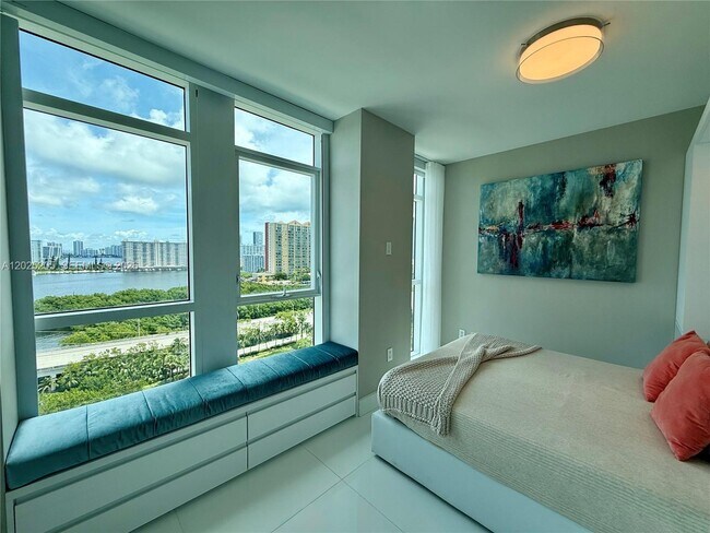 Building Photo - 400 Sunny Isles Blvd