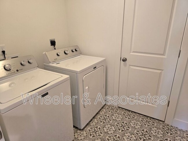 Building Photo - 2085 W 1715 S