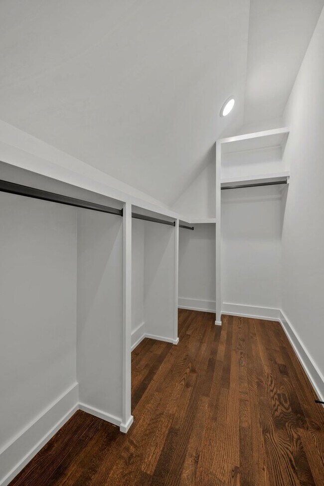 Building Photo - Brand new build home in Old Hickory