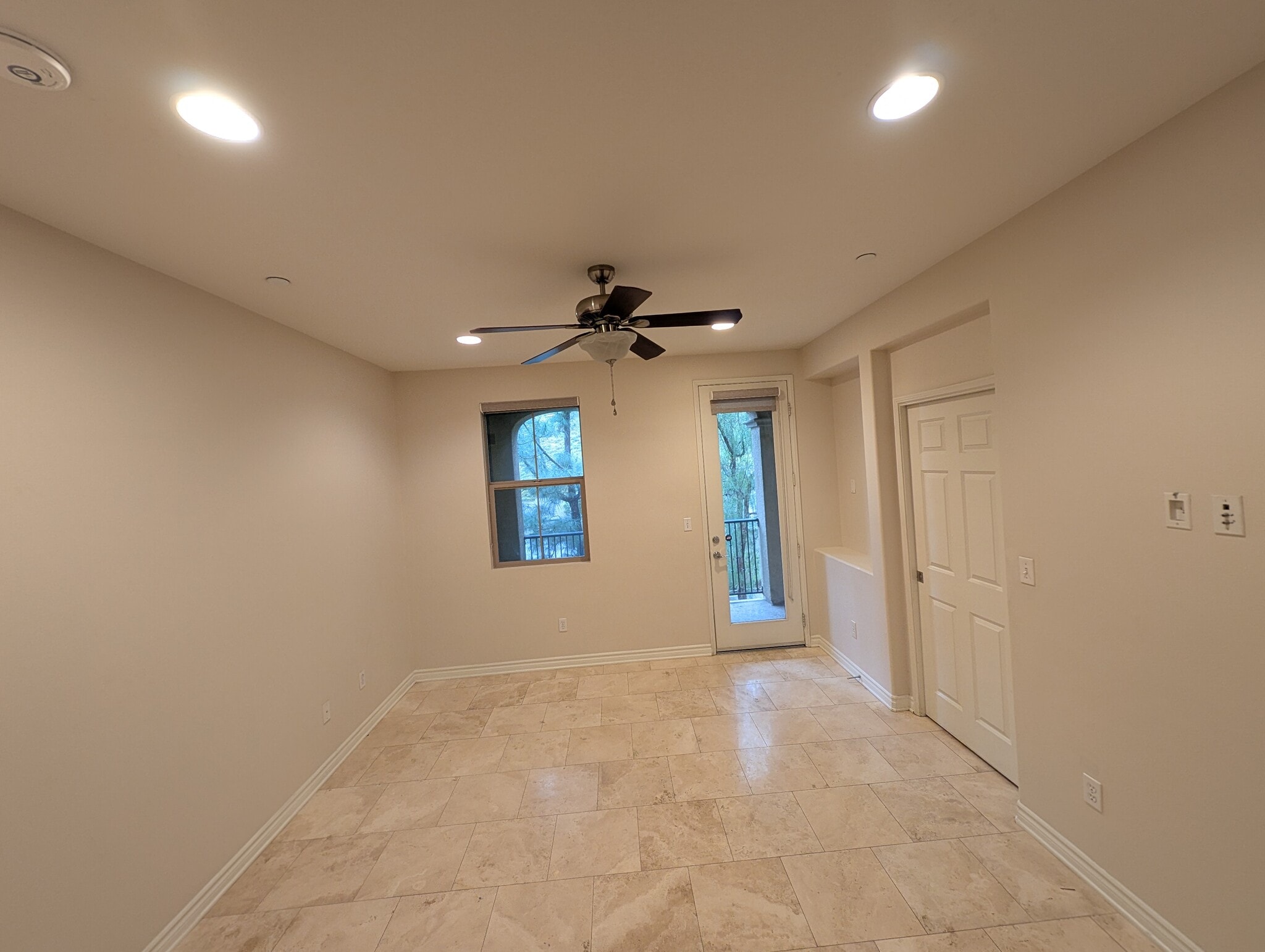 Building Photo - 20441 Paseo Altisse