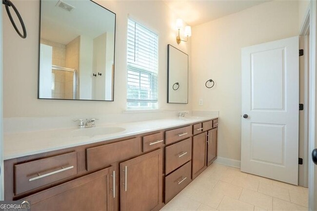 Building Photo - 1059 Caruso Dr