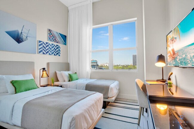 Building Photo - 4112 Jimmy Buffett Mem Hwy