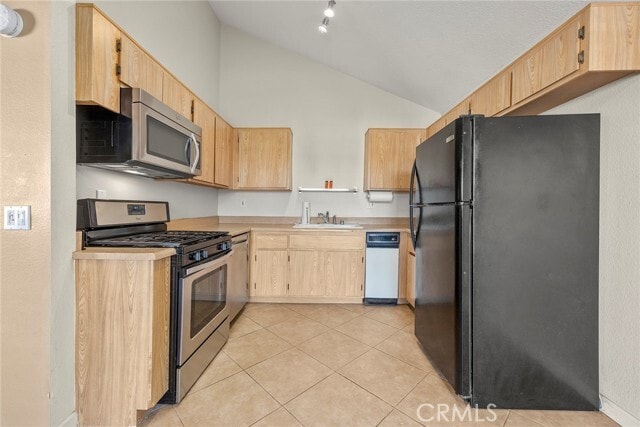 Building Photo - 409 Utica Avenue