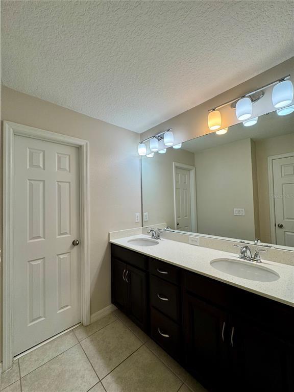 Building Photo - 3536 Brighton Park Cir