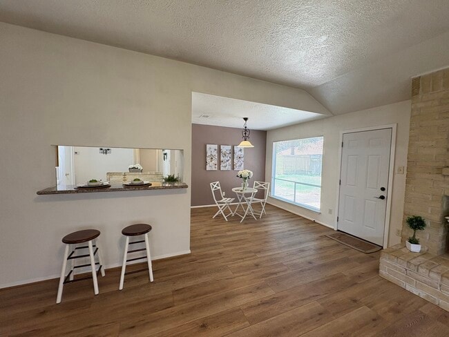 Building Photo - 4834 Bridgemont Ln