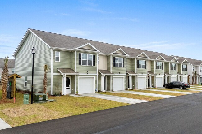 Building Photo - 332 Bayou Loop