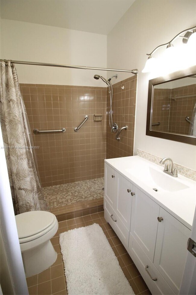 Building Photo - 2331  Dogwood Ct  . Pembroke Pines Fl 33026