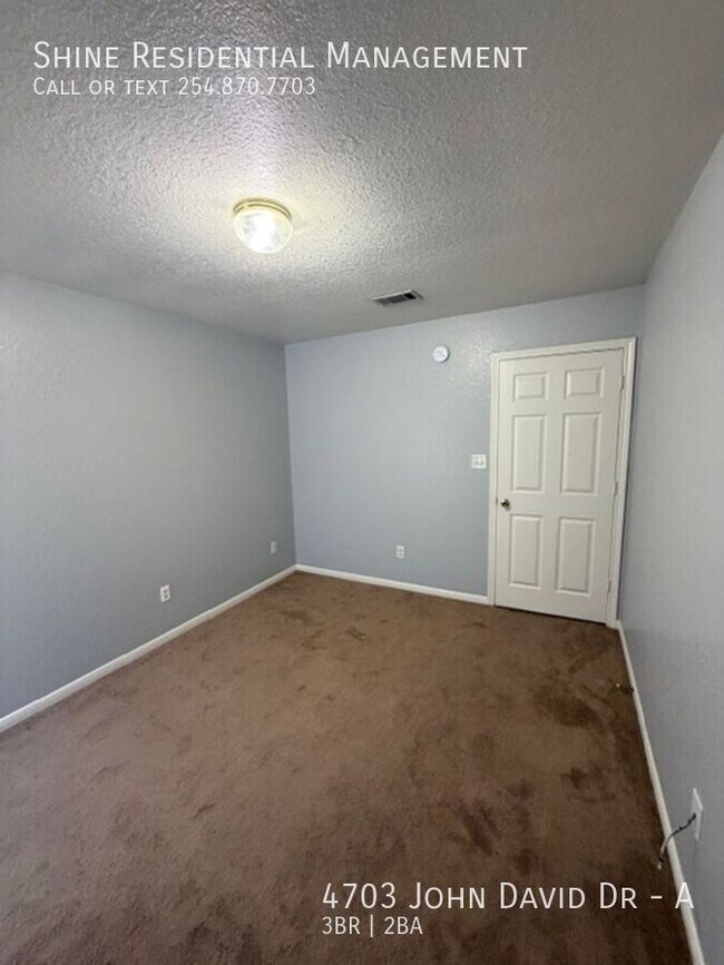 Building Photo - 4703 John David Dr