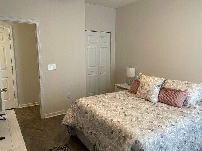 Building Photo - 968 Great Egret Cir SW