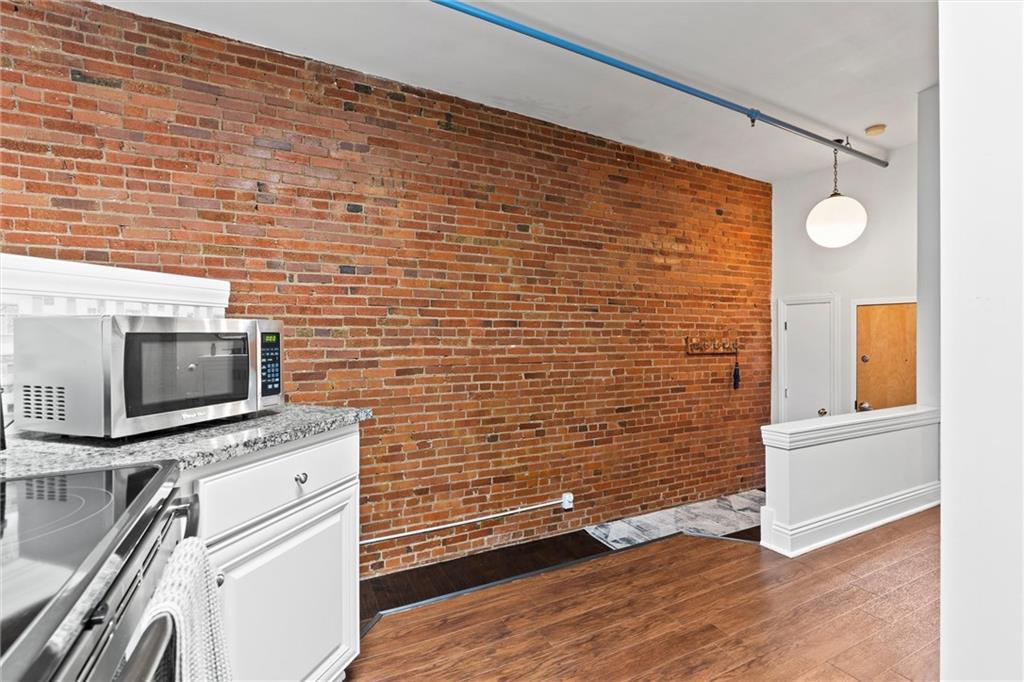 Building Photo - 700 Broadway Blvd