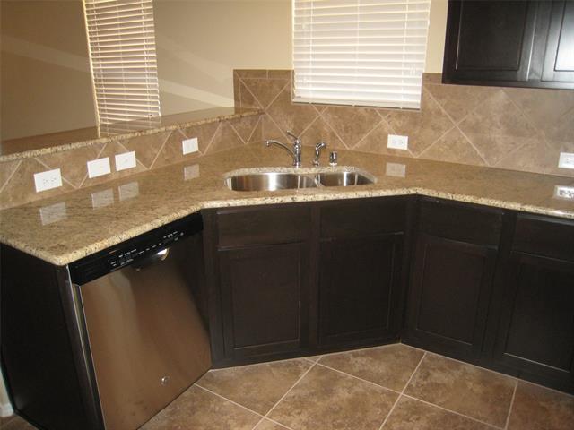 Building Photo - 2844 Houston Wood Dr