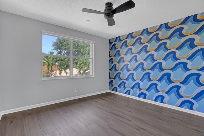 Building Photo - 3464 Commodore Ct