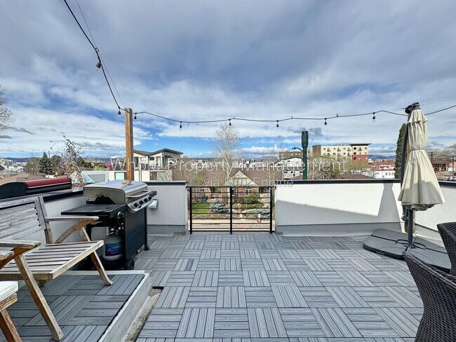 Building Photo - 1448 Xavier St