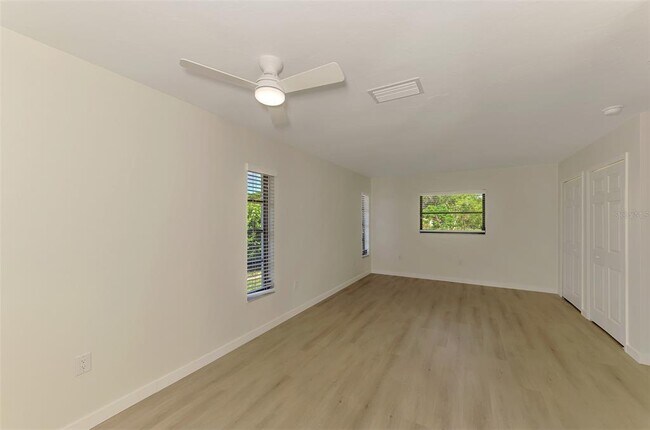 Building Photo - 2340 Palmetto St