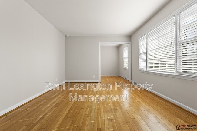 Building Photo - 152 Bayberry Rd