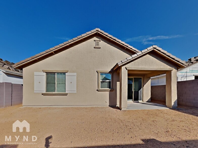 Building Photo - 9967 W Whitton Ave