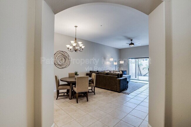 Building Photo - 9520 N 105th St