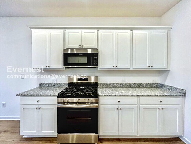 Building Photo - 4285 Marsha St